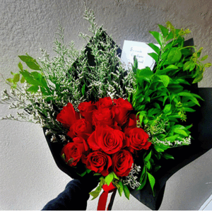 Serenade V-Day Dozen Special